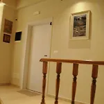 H Hostel *