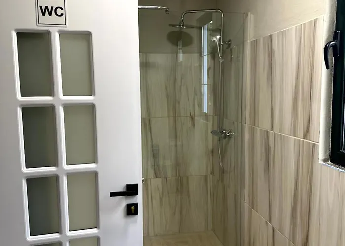 Auberge de jeunesse H *